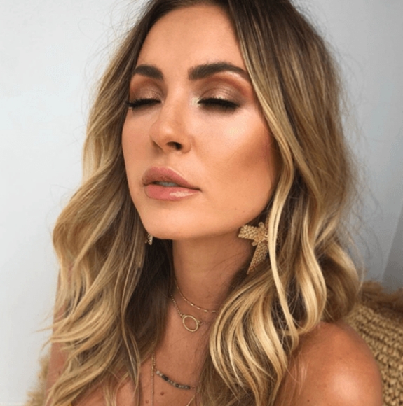 Mine Tan Illuminating LUXE OIL SELF TAN Bronzing Drops - Picture 5 of 12